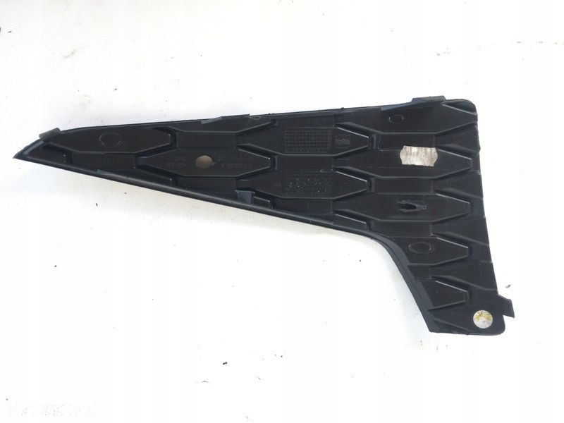 SEAT LOEN 3 III FR KRATKA HALOGENU LEWA 5F0853665B - 2