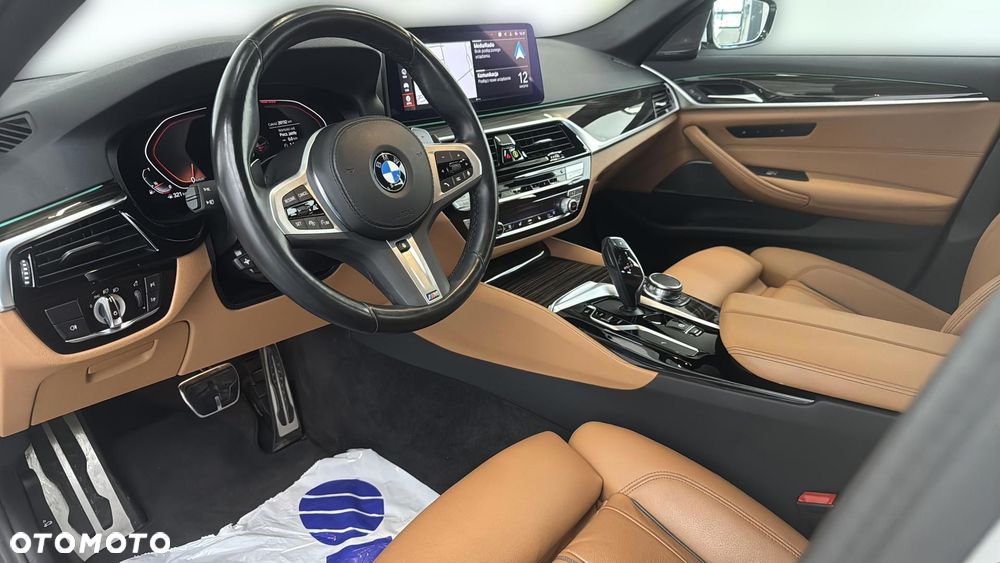 BMW Seria 5 530i xDrive mHEV M Sport sport - 10