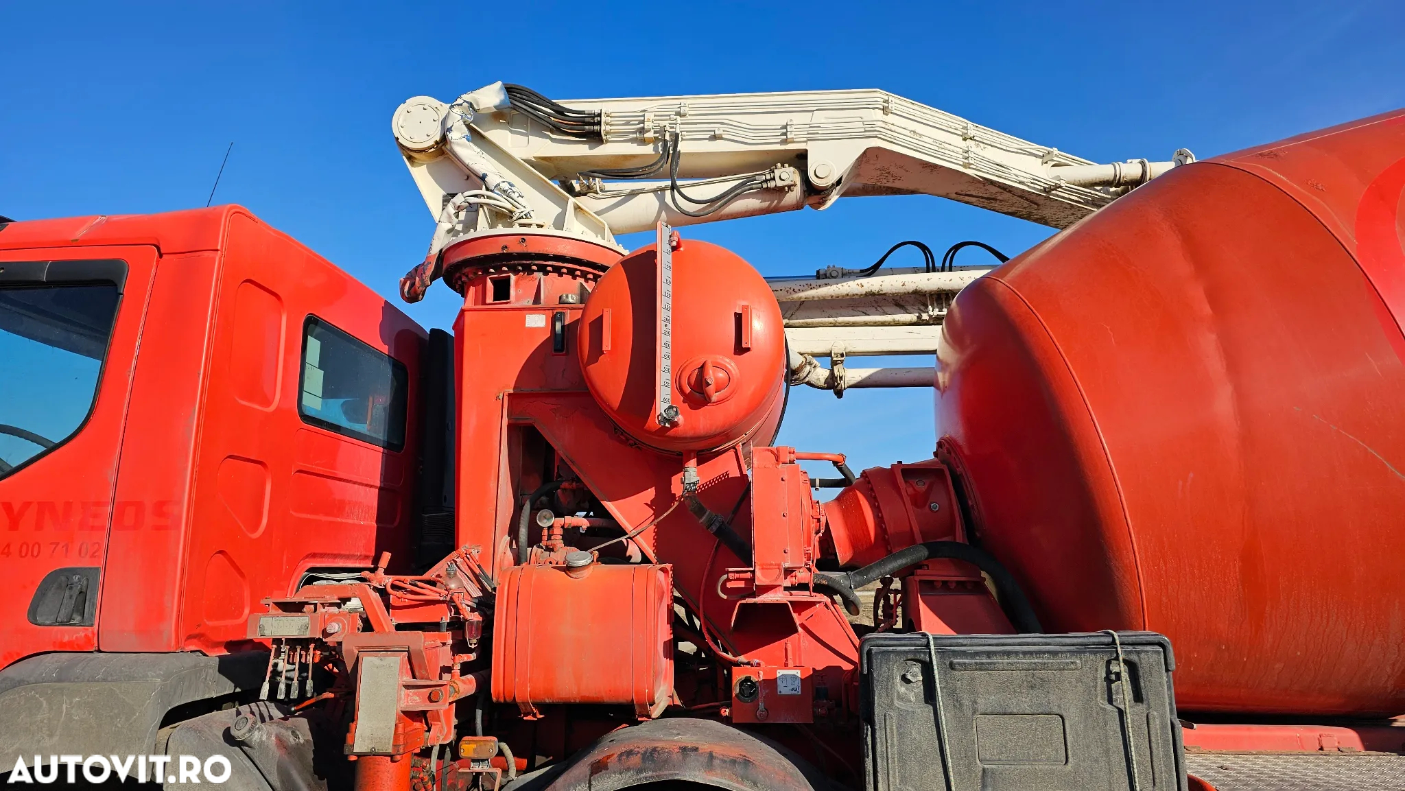 Renault Kerax  430, 8x4 Autobetonieră cu pompă de beton - 8