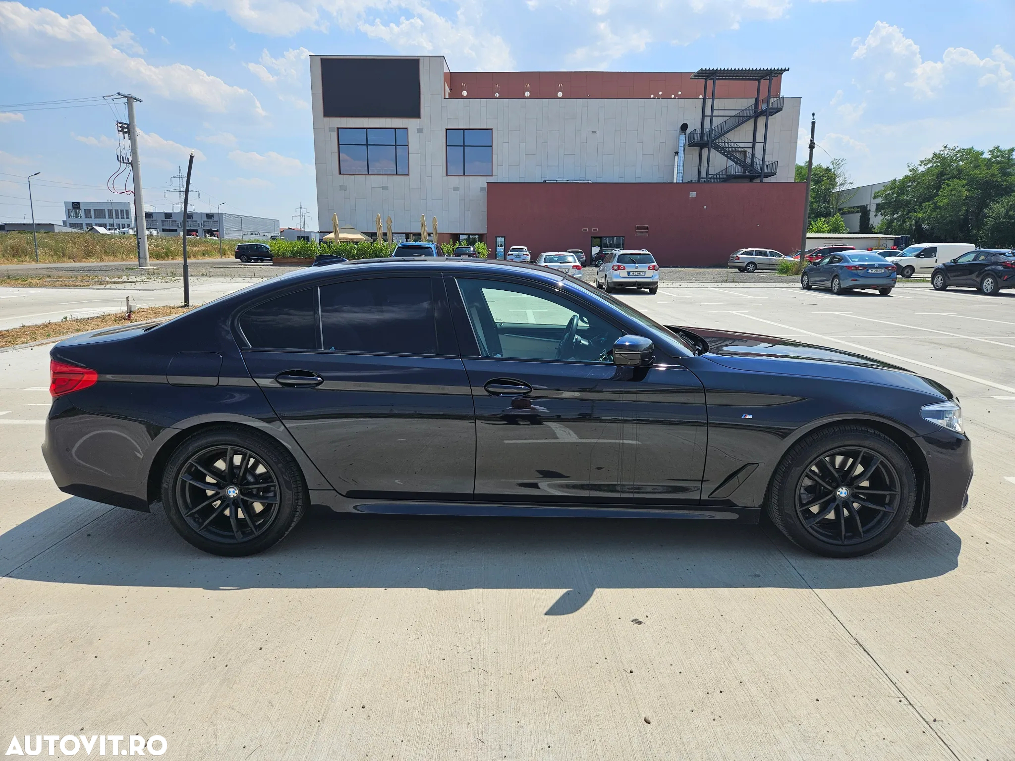 BMW Seria 5 520d xDrive AT - 4