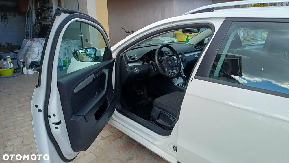 Volkswagen Passat 2.0 Blue TDI DSG SCR Comfortline - 5