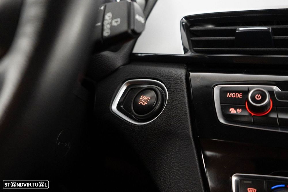 BMW X1 25 e xDrive Corporate Edition - 21