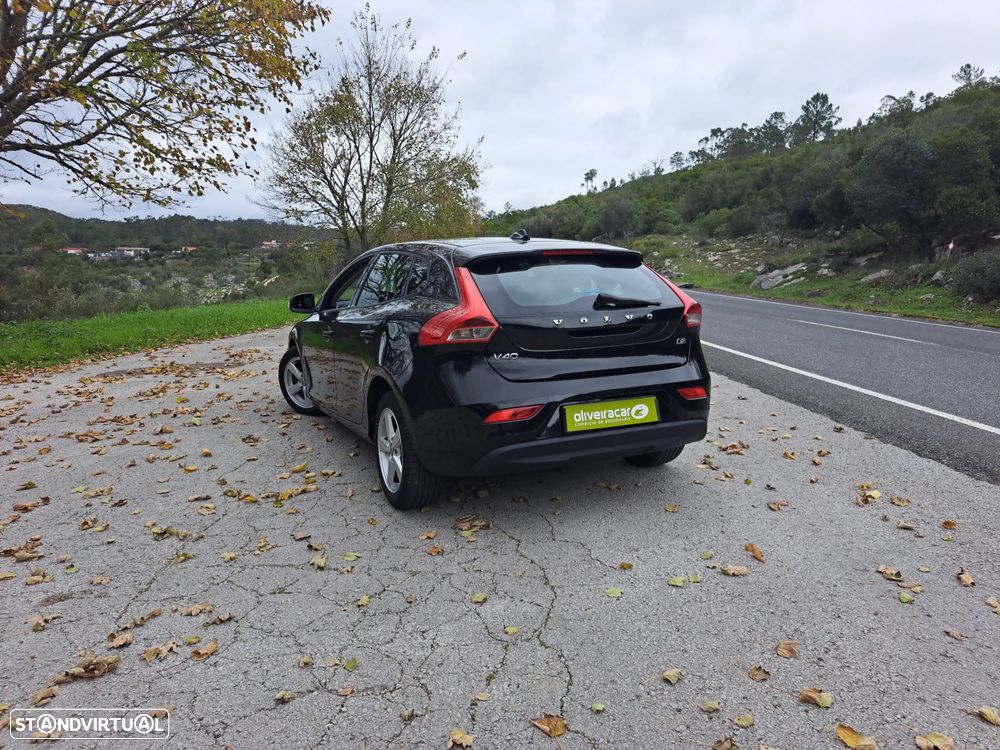 Volvo V40 D2 Kinetic - 4