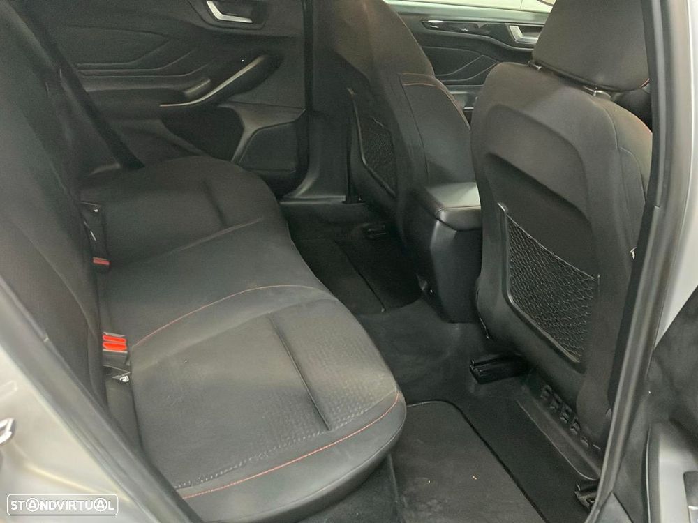 Ford Focus - 17