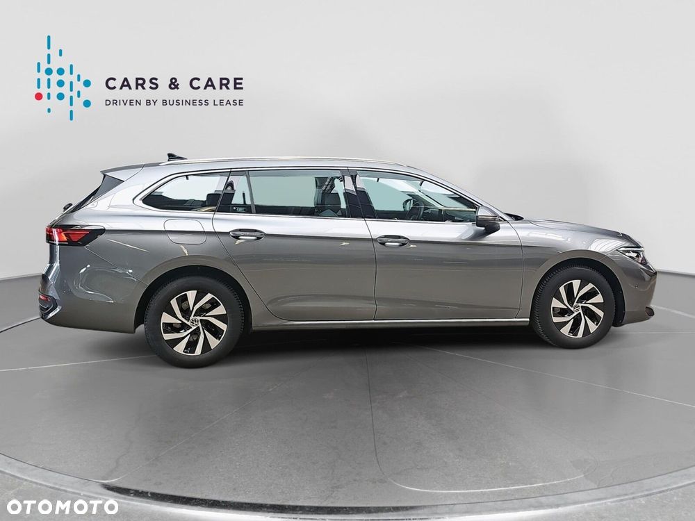 Volkswagen Passat - 21