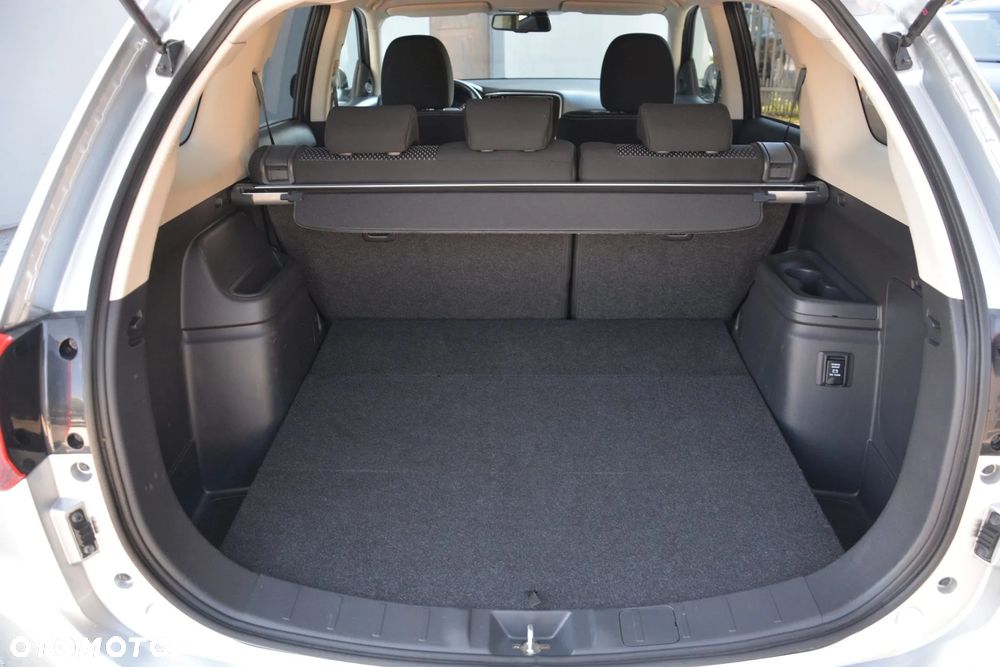 Mitsubishi Outlander - 19