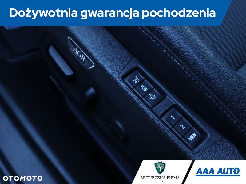 Opel Insignia - 21