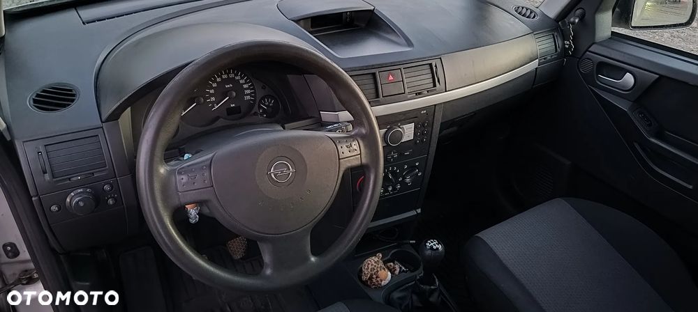 Opel Meriva - 10