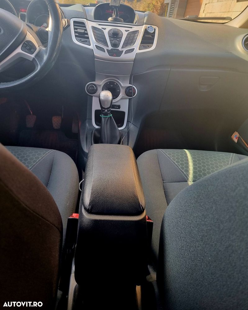 Ford Fiesta - 6