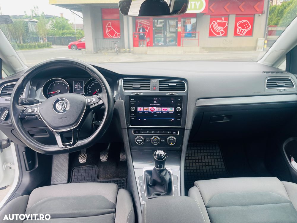 VOLKSWAGEN Golf 2020 — imagine 8