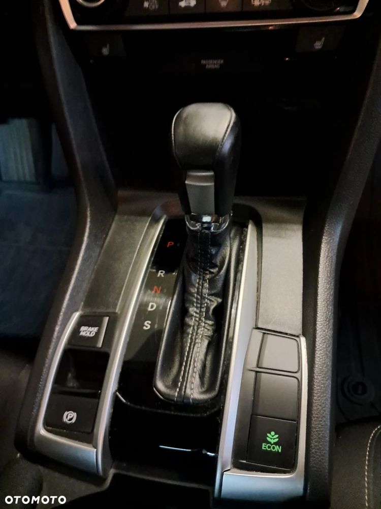 Honda Civic 1.5 T Comfort CVT - 9