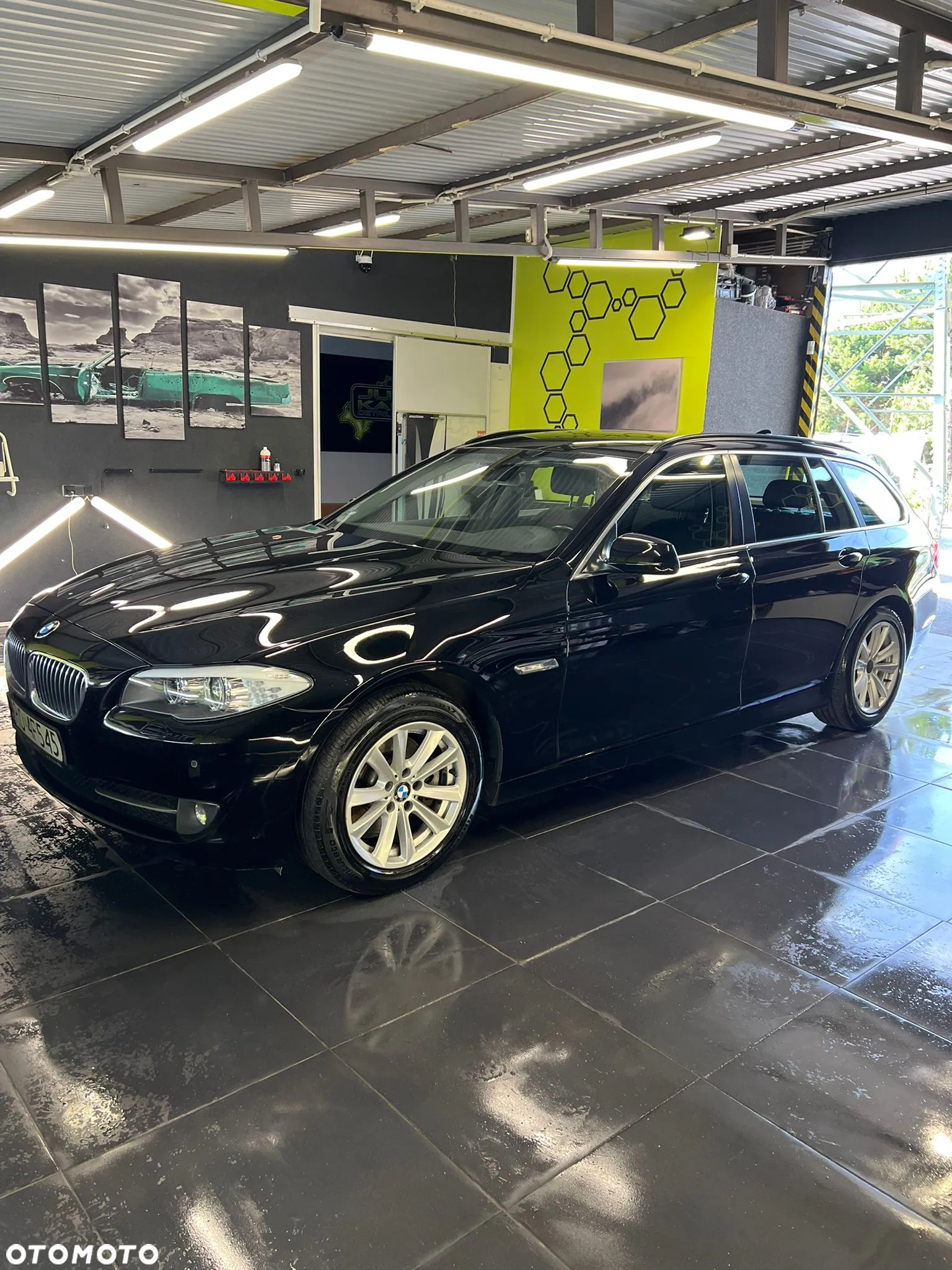 BMW Seria 5 520d Touring - 11