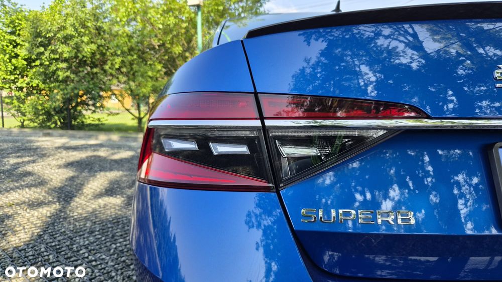 Skoda Superb 2.0 TSI 4x4 L&K DSG - 17