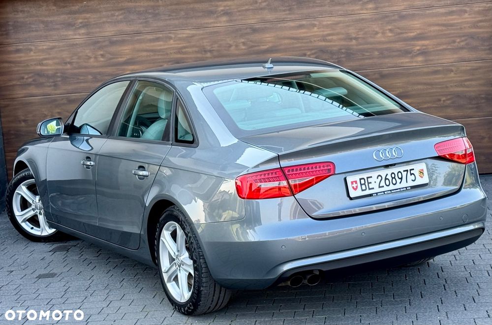 Audi A4 Limousine 2.0 TDI DPF quattro S tronic Attraction - 8