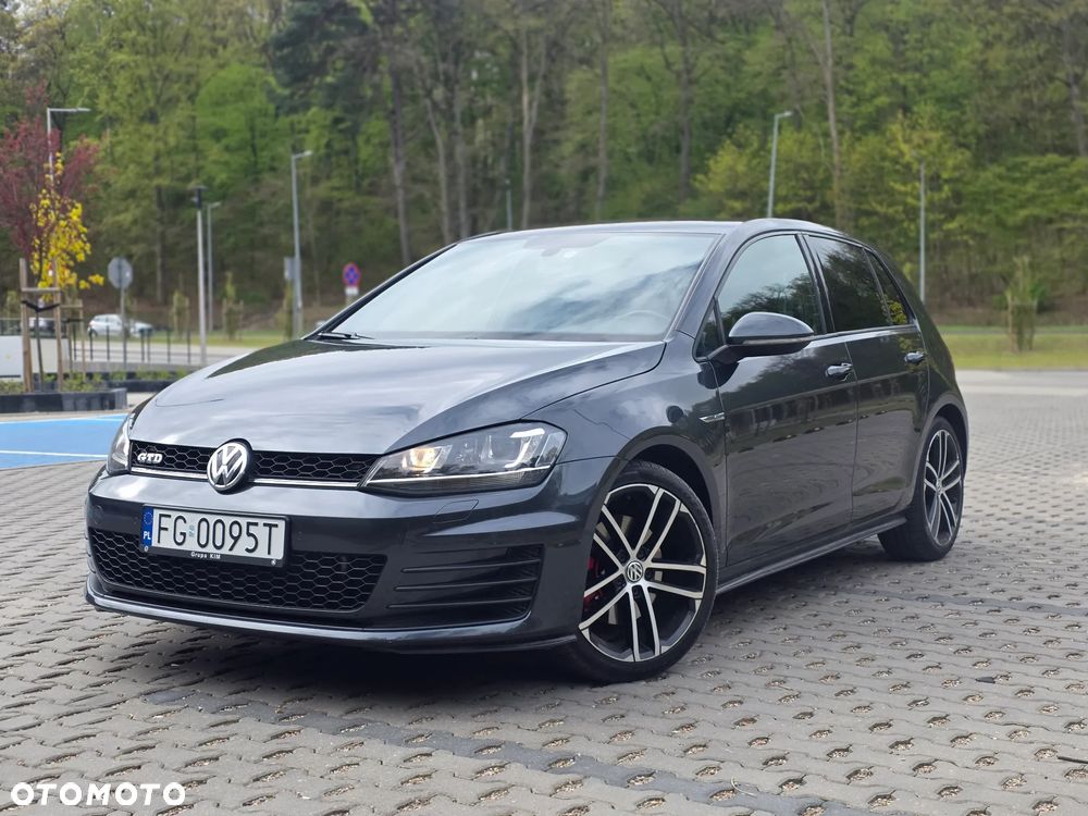 Volkswagen Golf 2.0 TDI BMT GTD - 7