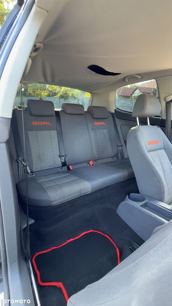 Volkswagen Golf 1.6 FSI Sportline - 8