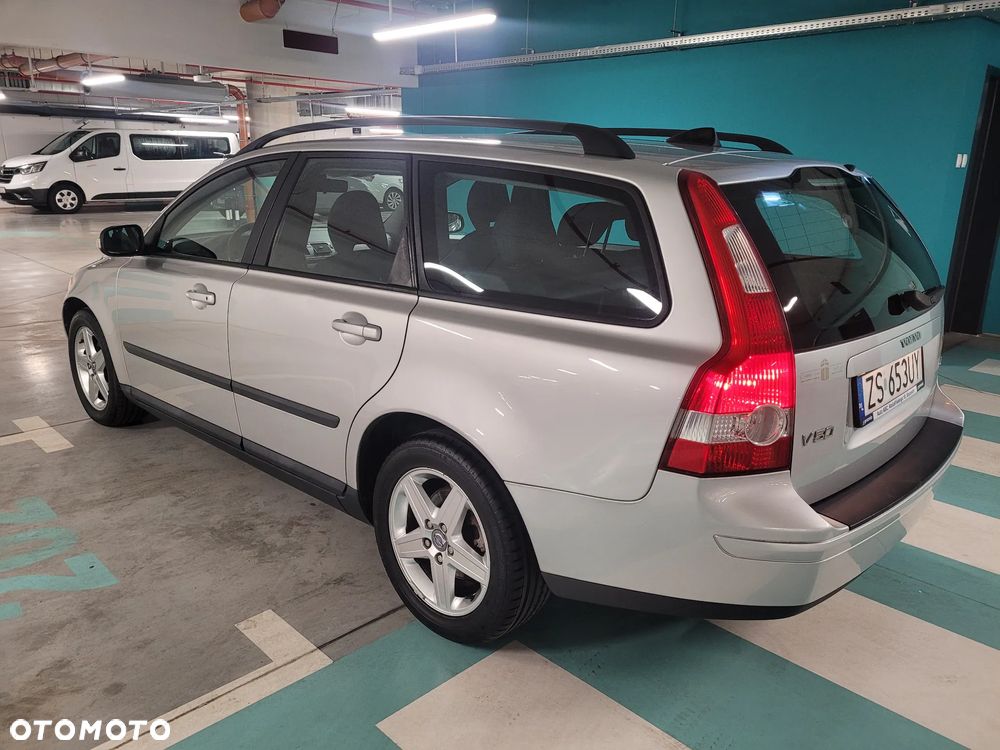 Volvo V50 2.0 Kinetic - 4