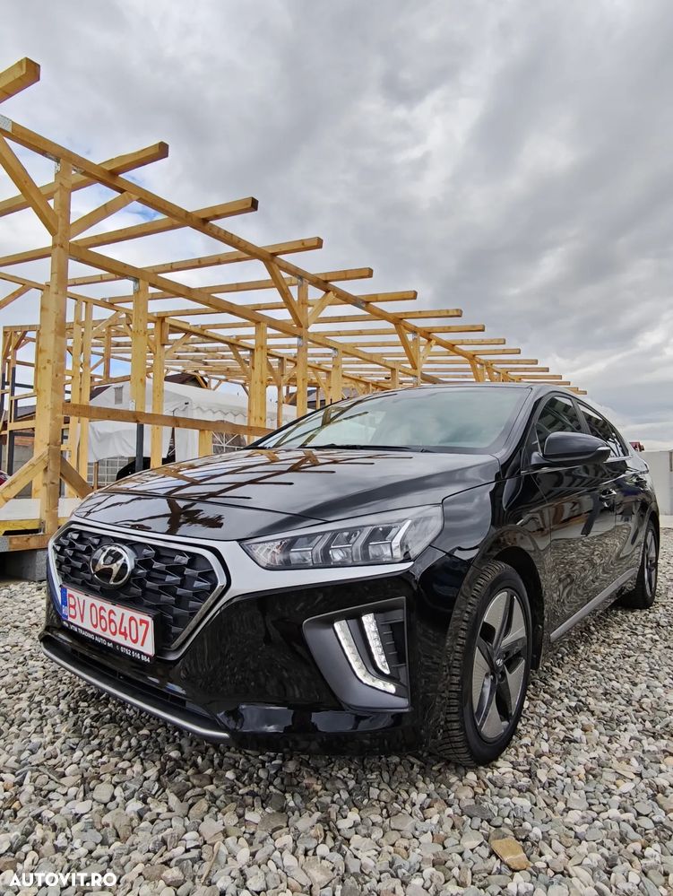 Hyundai IONIQ - 1