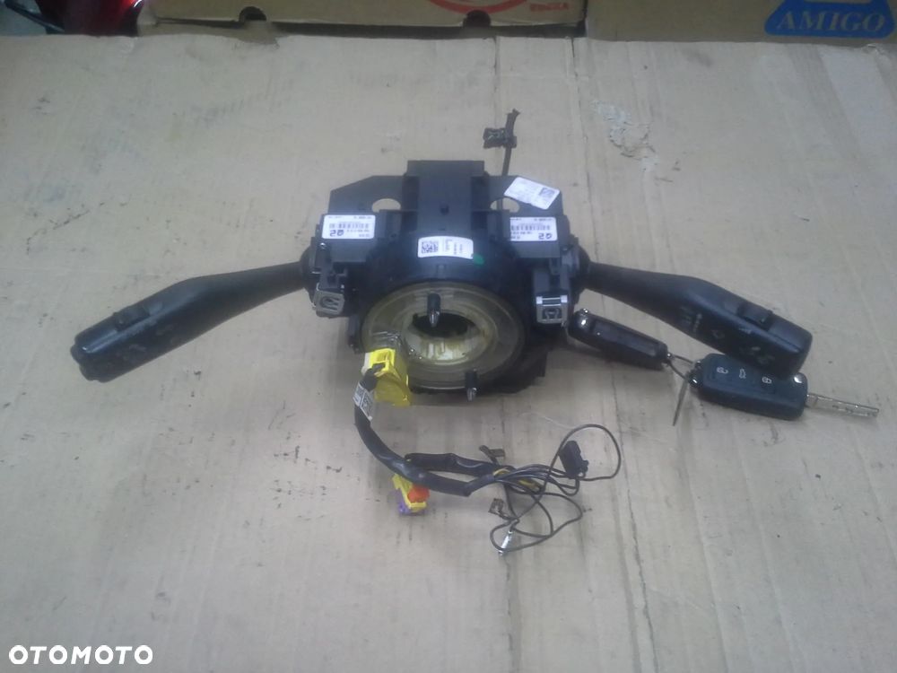 Volkswagen Jetta III 1K2 A5 1.6 TDi zestaw startowy komputer 03L906023B  5WP42899AA - 16