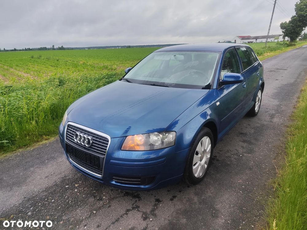 Audi A3 Sportback 1.8 TFSI Attraction - 2