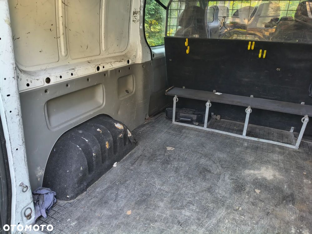Renault Trafic - 10
