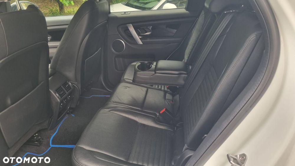 Land Rover Discovery Sport P250 Urban Edition - 17
