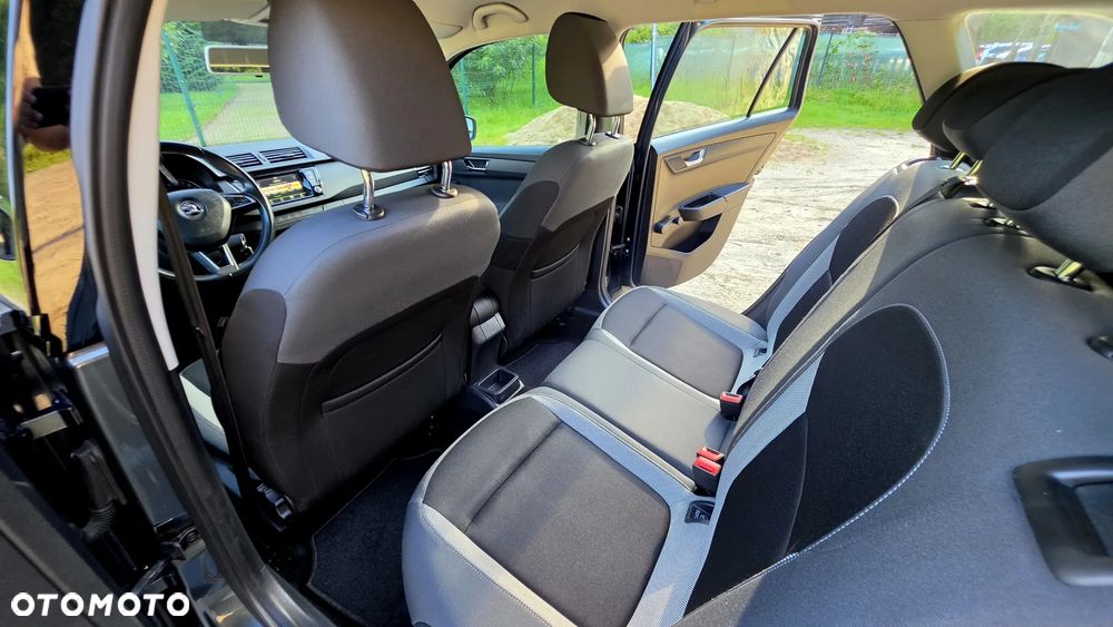 Skoda Fabia 1.0 MPI Clever - 33