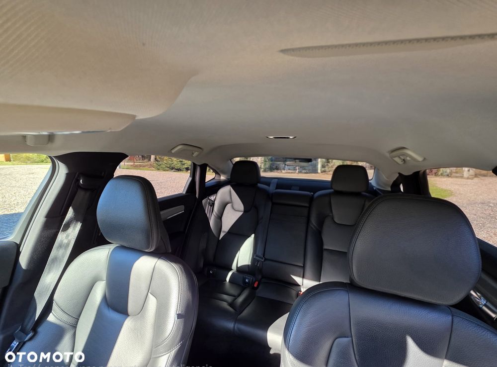 Volvo S90 D4 Momentum Pro - 12