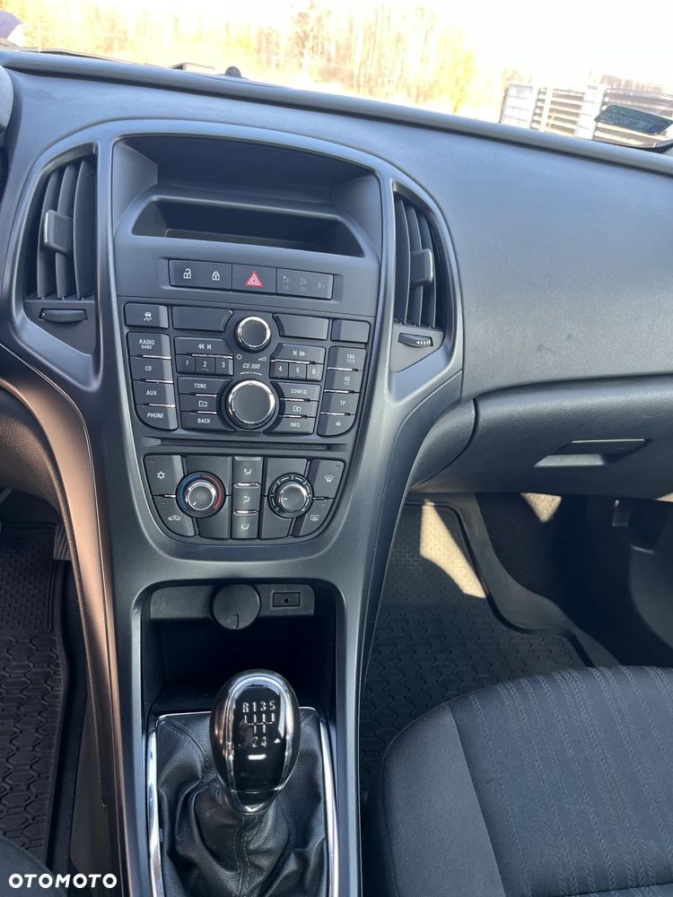 Opel Astra - 12