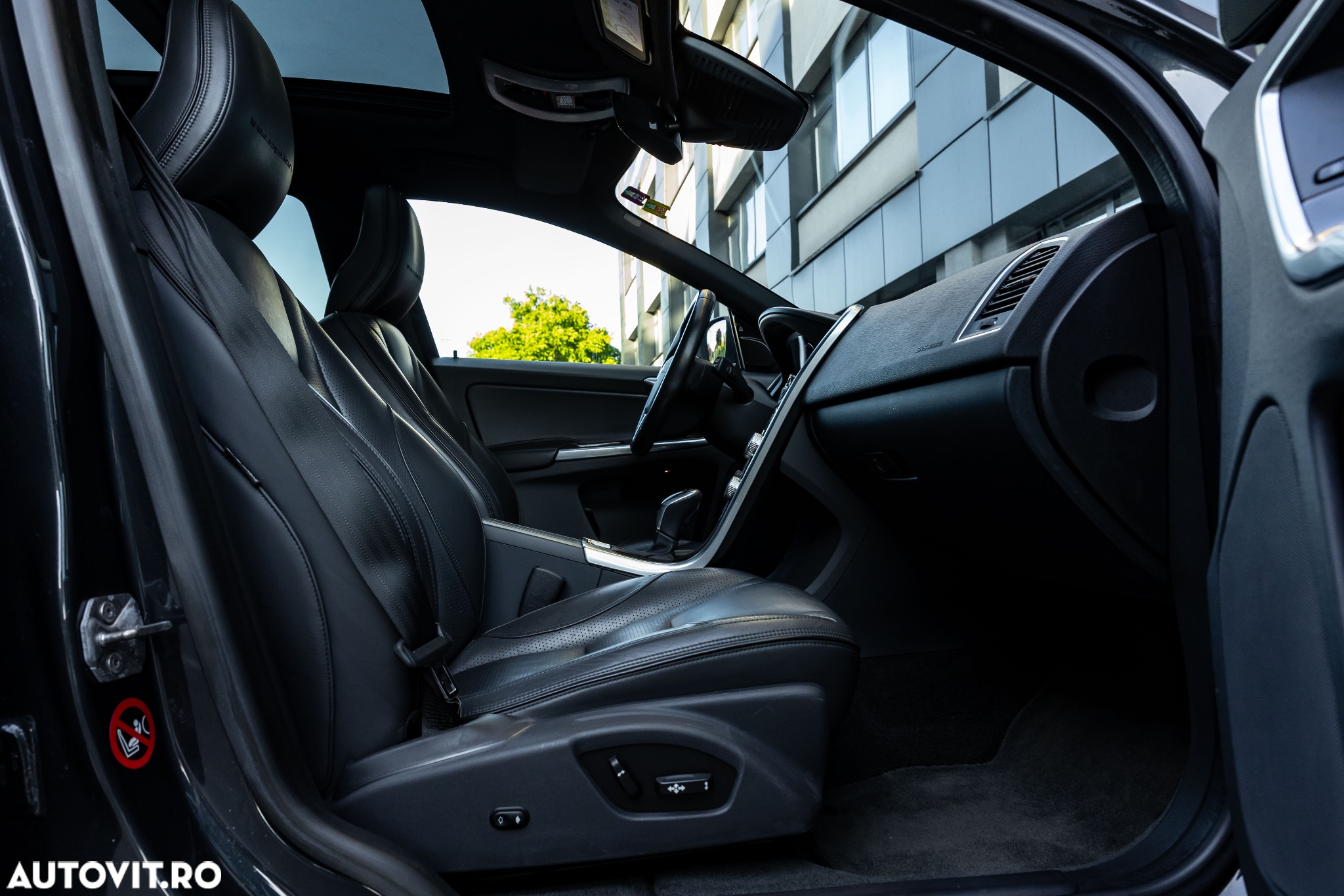 Volvo XC 60 D5 AWD Aut. Summum - 11