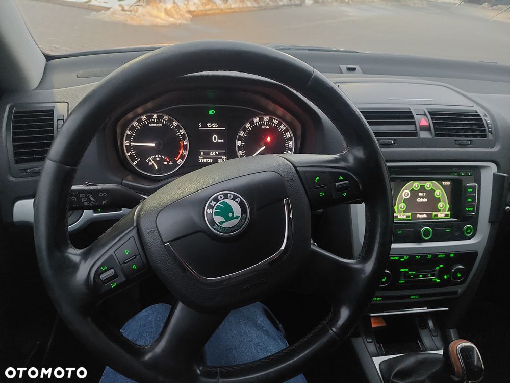 Skoda Octavia 1.6 TDI DPF Elegance - 11