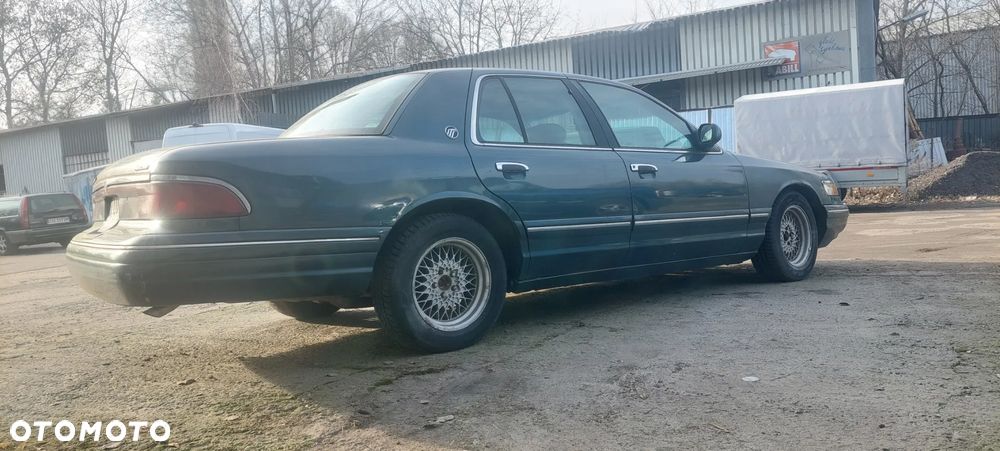 Mercury Marquis - 6