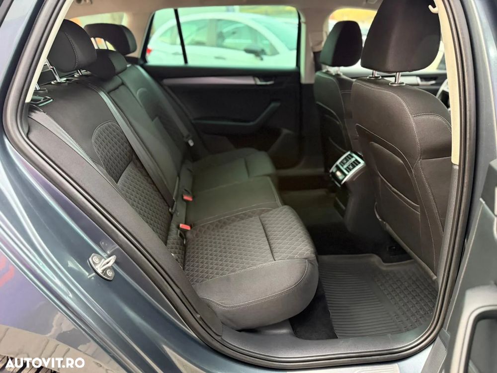 Skoda Superb 2.0 TDI DSG 4X4 Ambition - 29