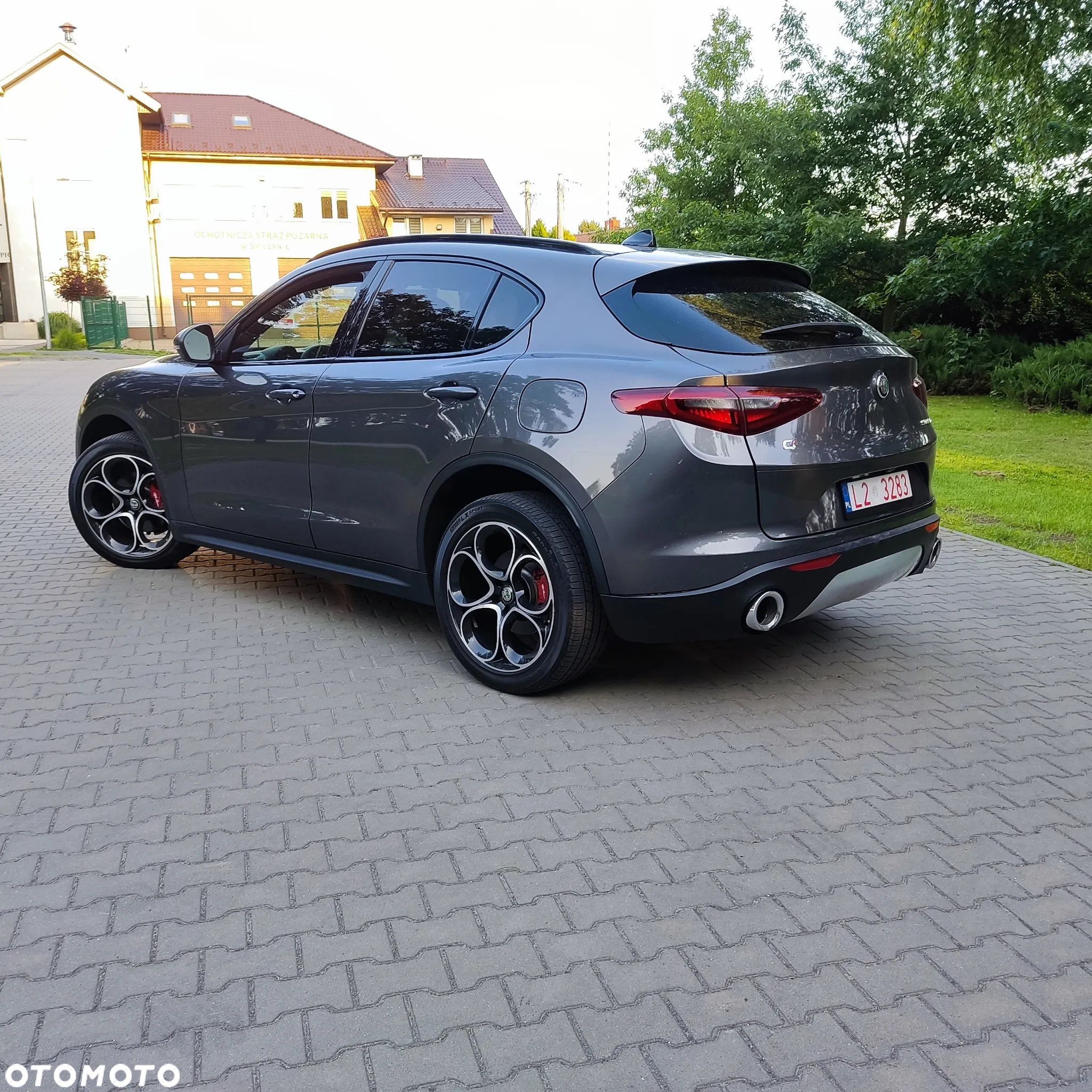 Alfa Romeo Stelvio 2.0 Turbo 16V AT8-Q4 Veloce Ti - 6