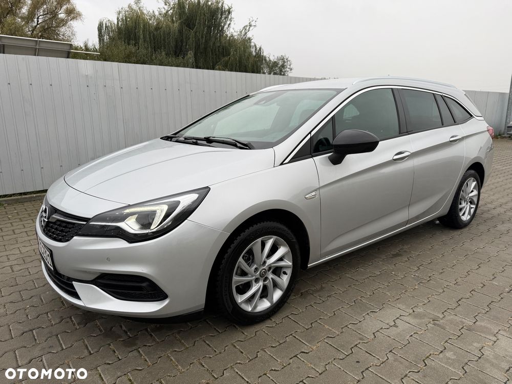 Opel Astra 2020 photo 3