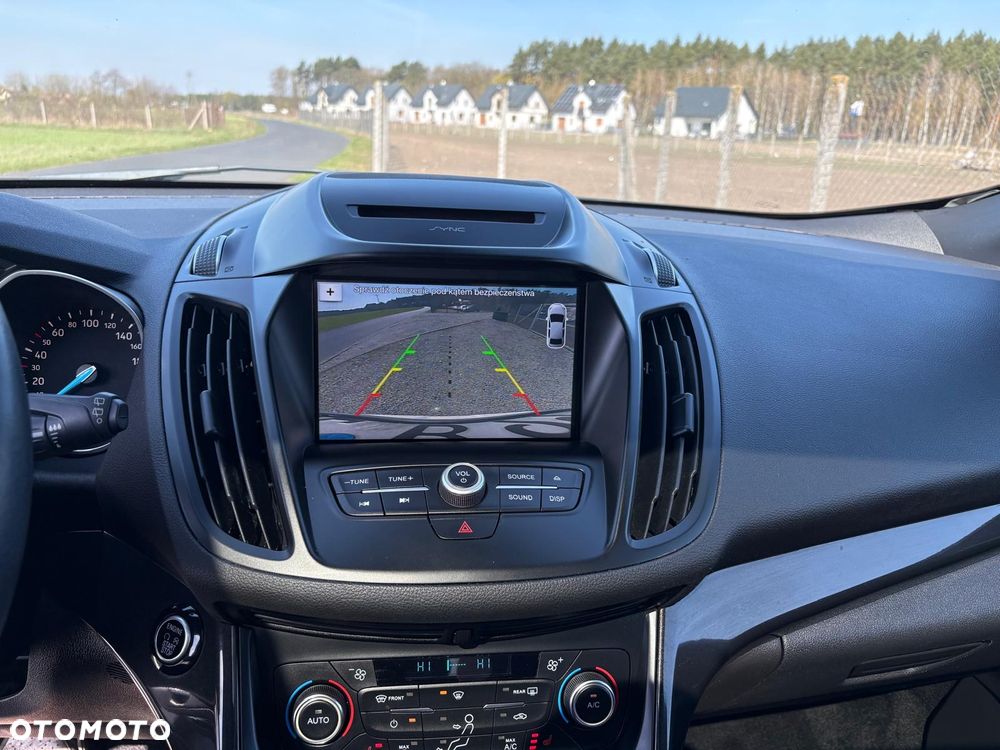 Ford Kuga 1.5 EcoBoost 2x4 ST-Line - 11