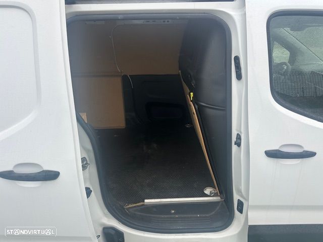 Toyota PROACE CITY LONGA 3 LUGARES - 8