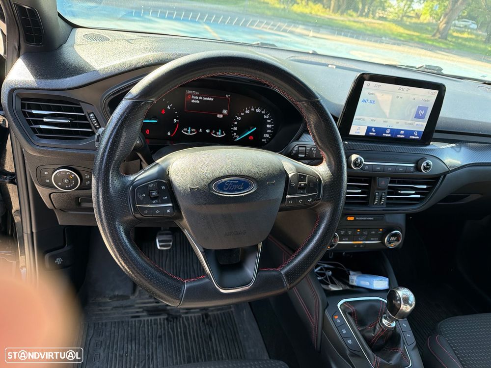 Ford Focus 1.5 TDCi ST-Line - 11