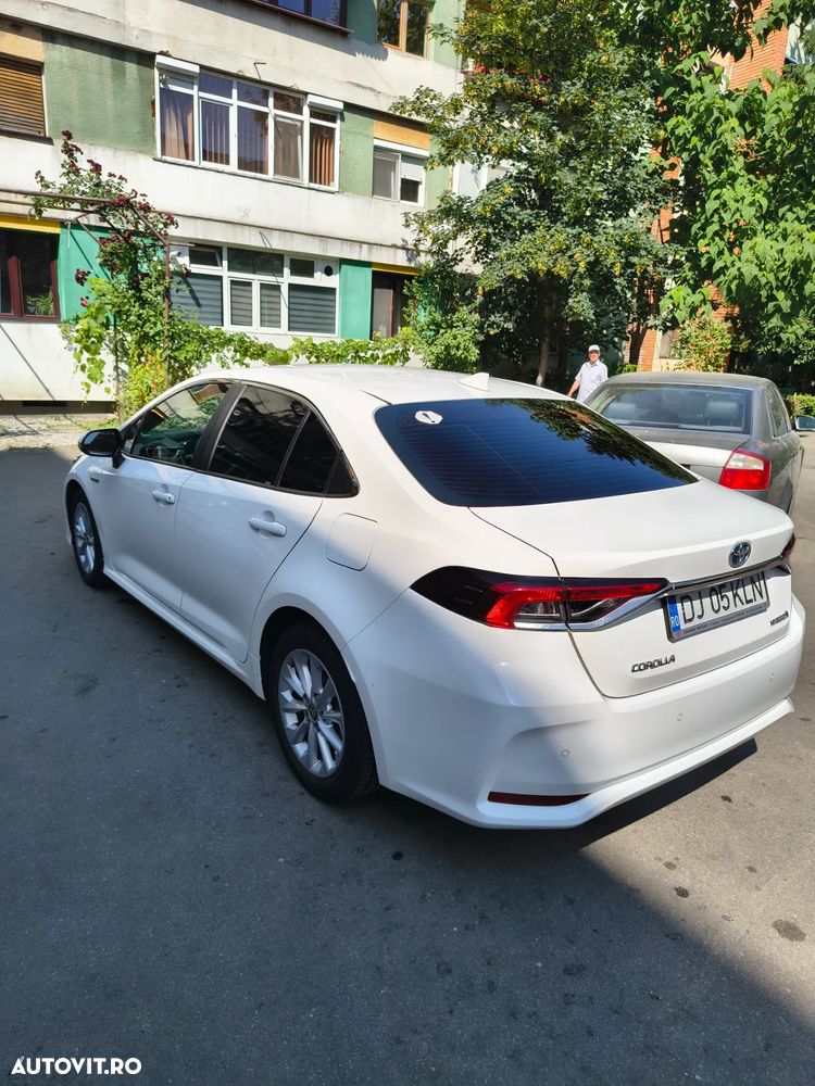 Toyota Corolla Sedan 1.8 HSD Dynamic - 12