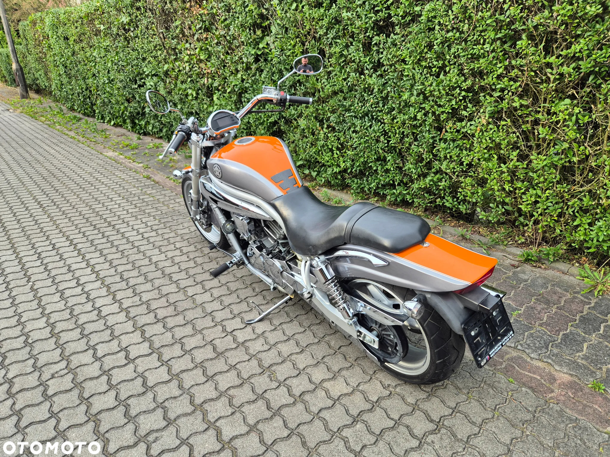 Hyosung GV - 12