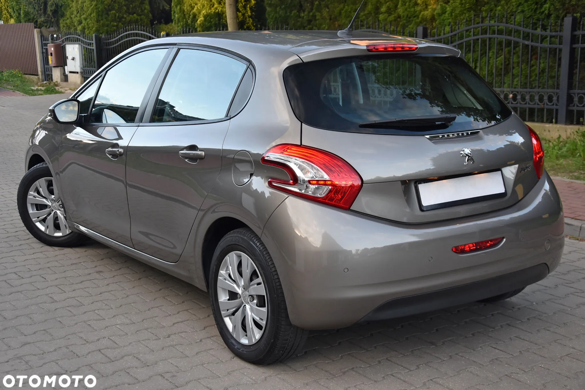 Peugeot 208 HDi 68 Like - 2
