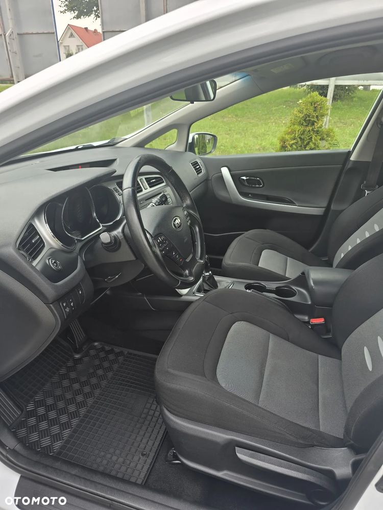 Kia Ceed 1.6 GDI M - 12