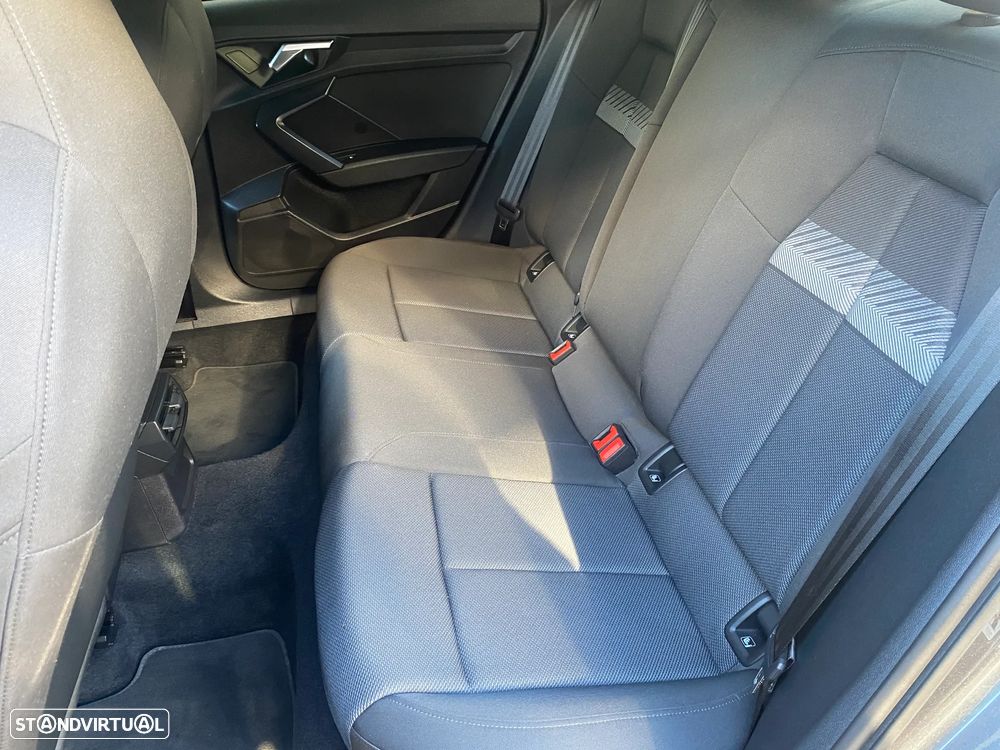 Audi A3 Limousine 35 TFSI S line S tronic - 43