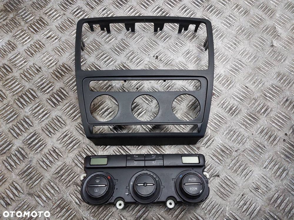 PANEL NAWIEWU KONSOLA ŚRODKOWA RAMKA SKODA OCTAVIA II 1Z0858069A - 1