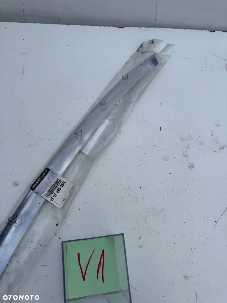 620789308R Chromowana listwa zderzaka przedniego Renault Megane III - 3