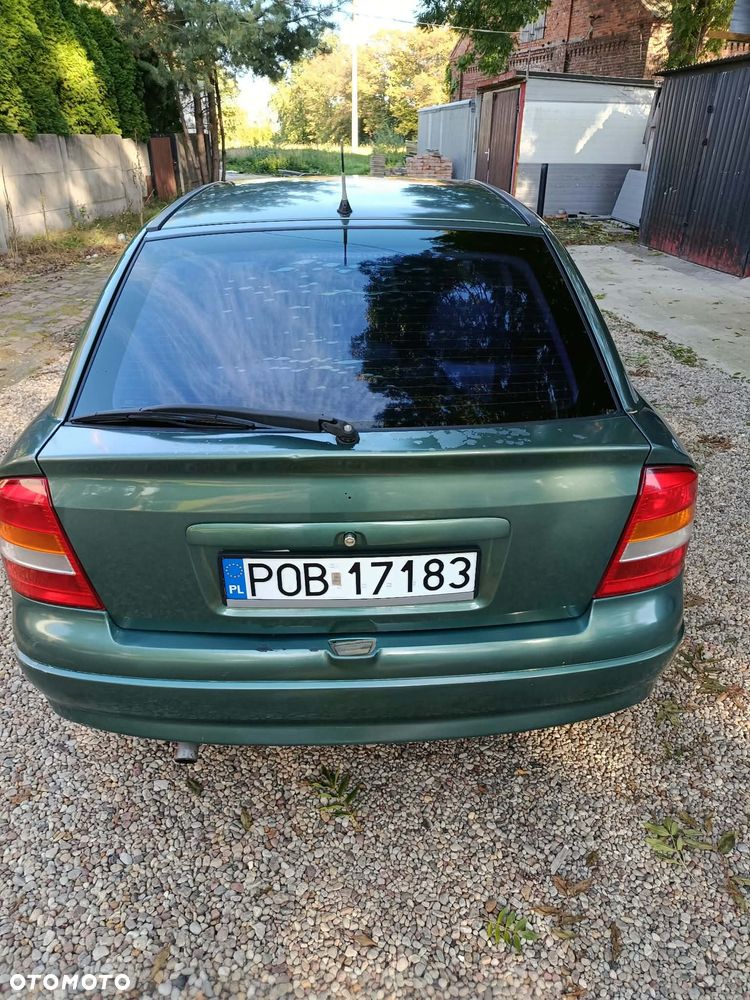 Opel Astra - 2