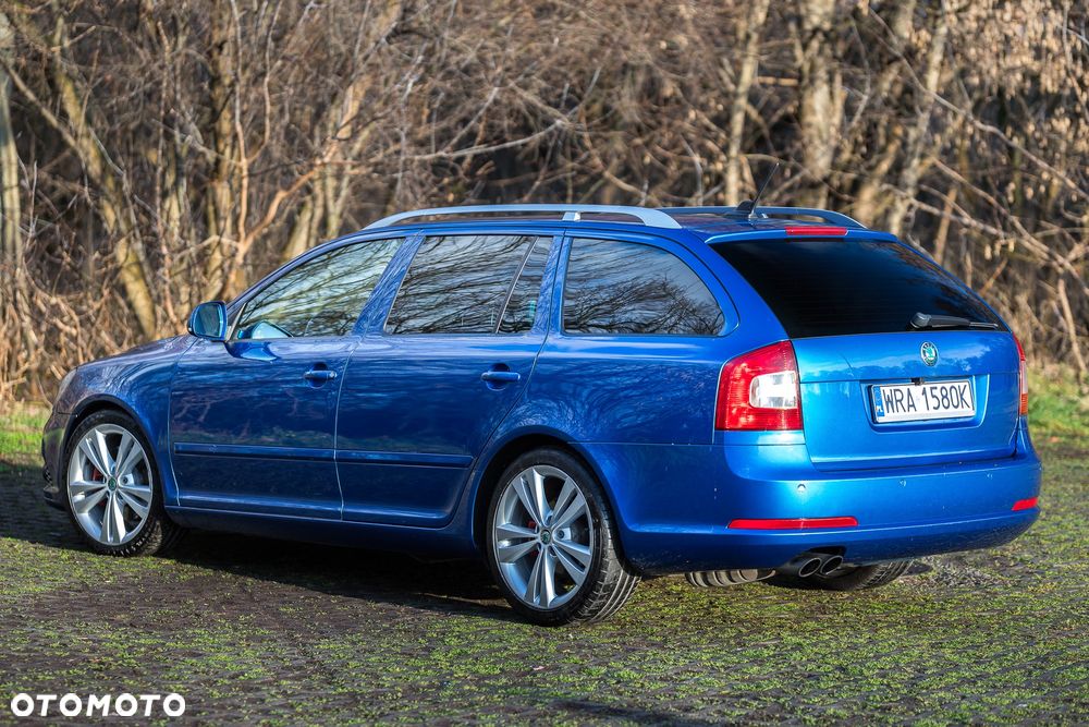 Skoda Octavia 2.0 TSI DSG RS - 14