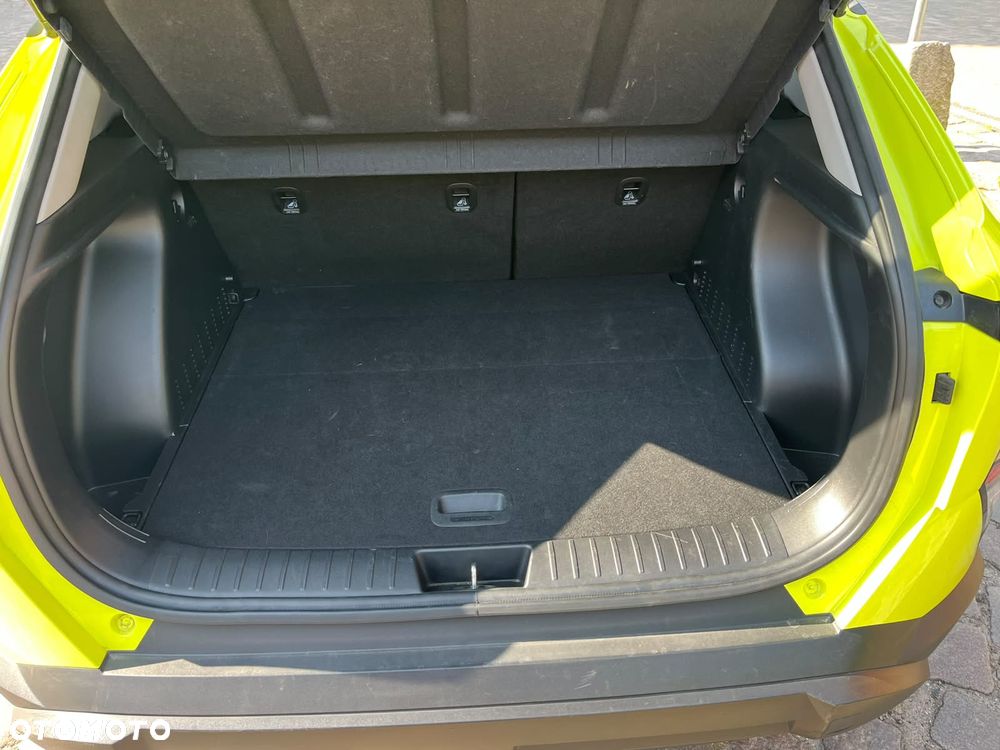 Hyundai Kona - 11