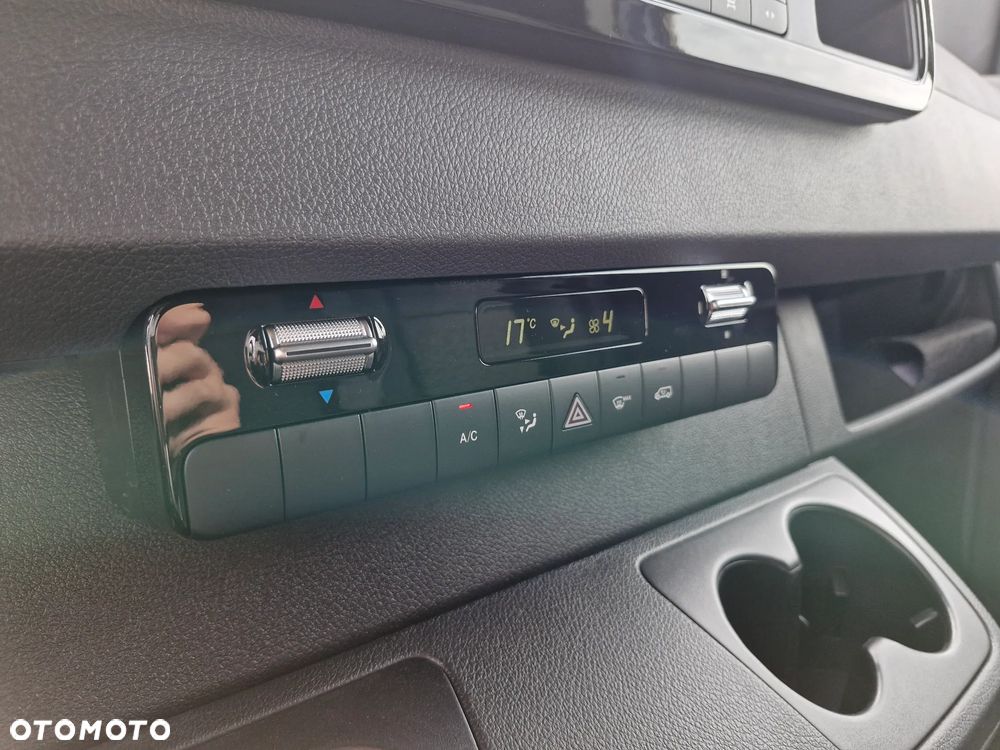 Mercedes-Benz Sprinter - 15