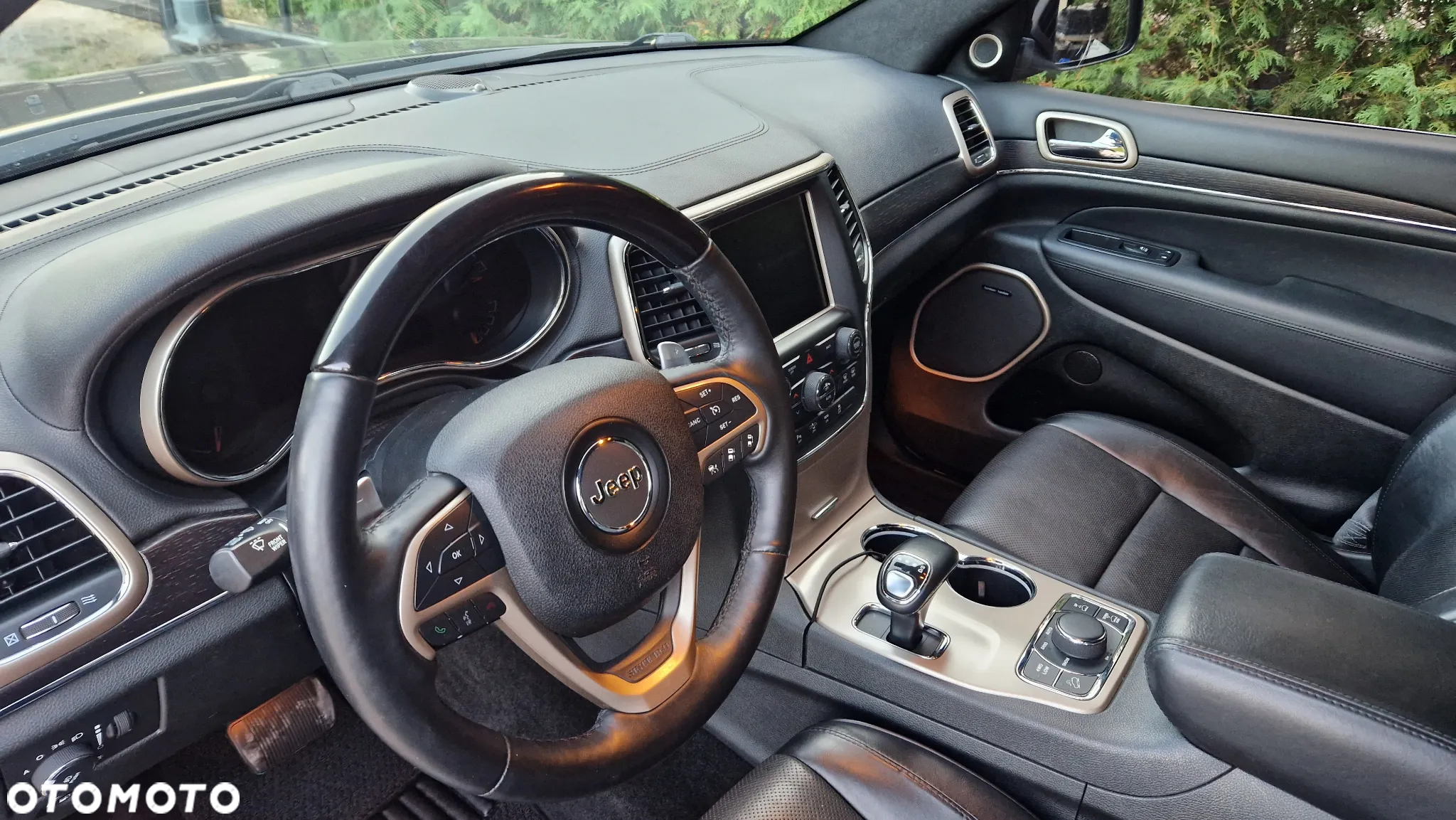 Jeep Grand Cherokee 5.7 V8 HEMI Summit - 5